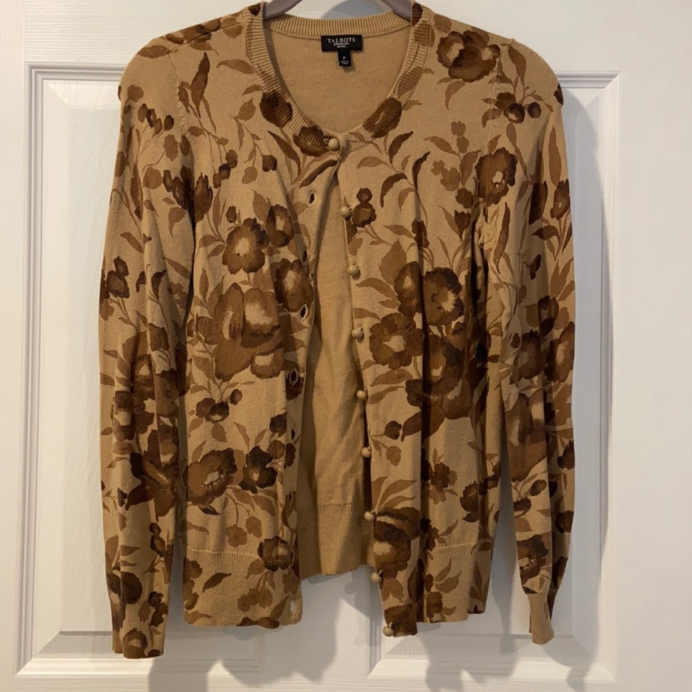 Super Soft Talbots Floral Print Cardigan Size P